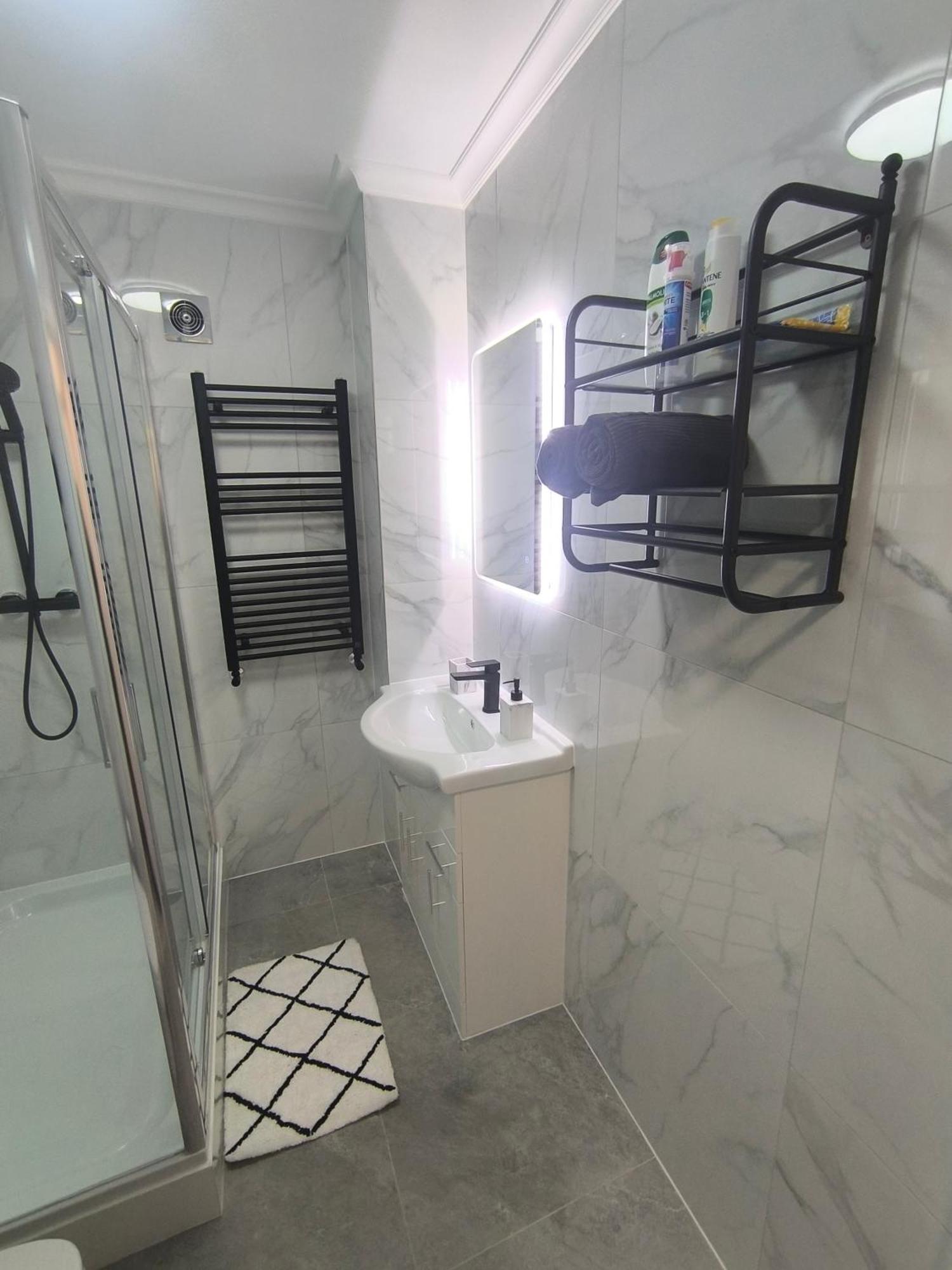 Privatunterkunft Full Equiped Rooms, Tooting Broadway Station *
