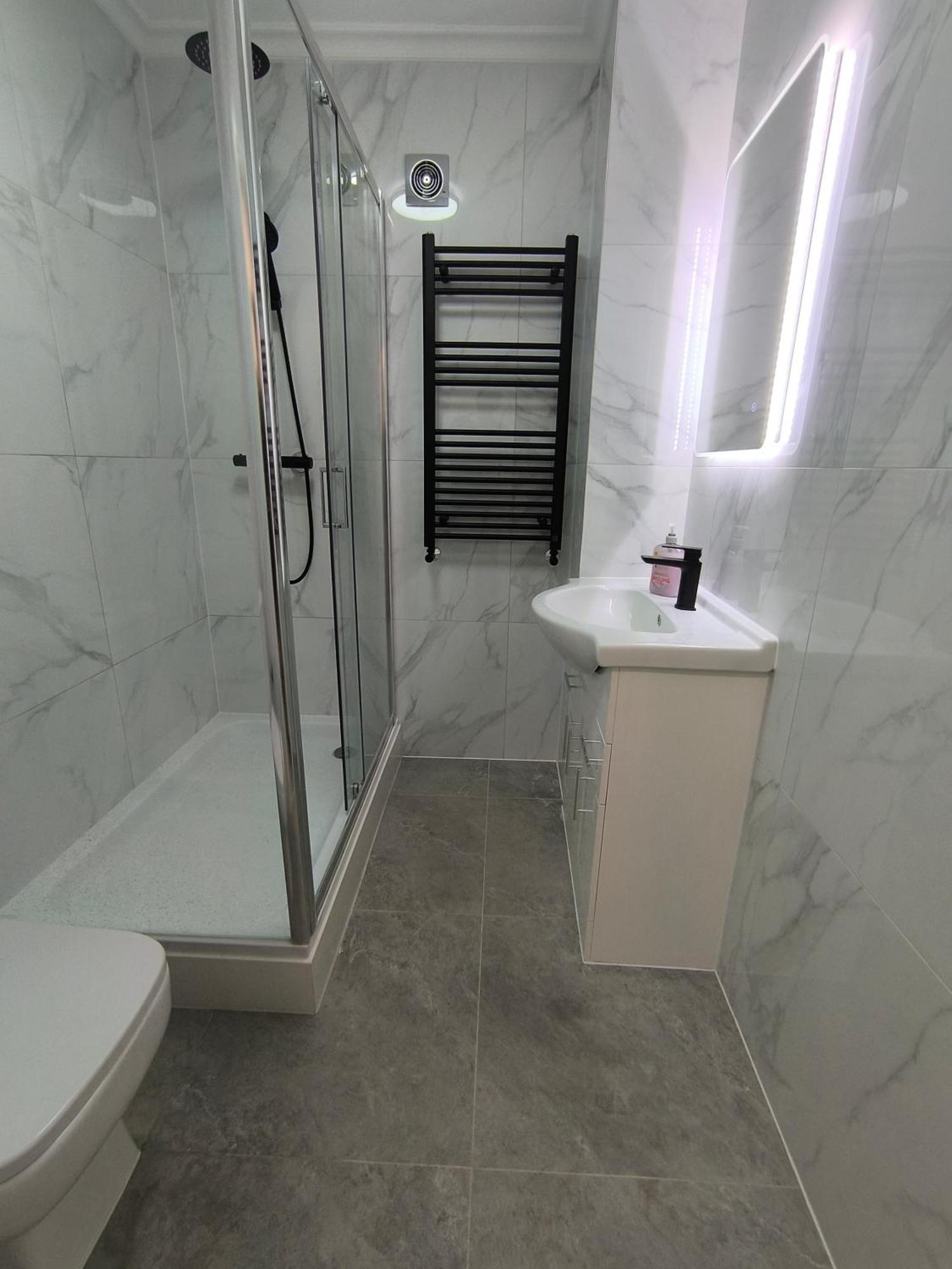 Full Equiped Rooms, Tooting Broadway Station *