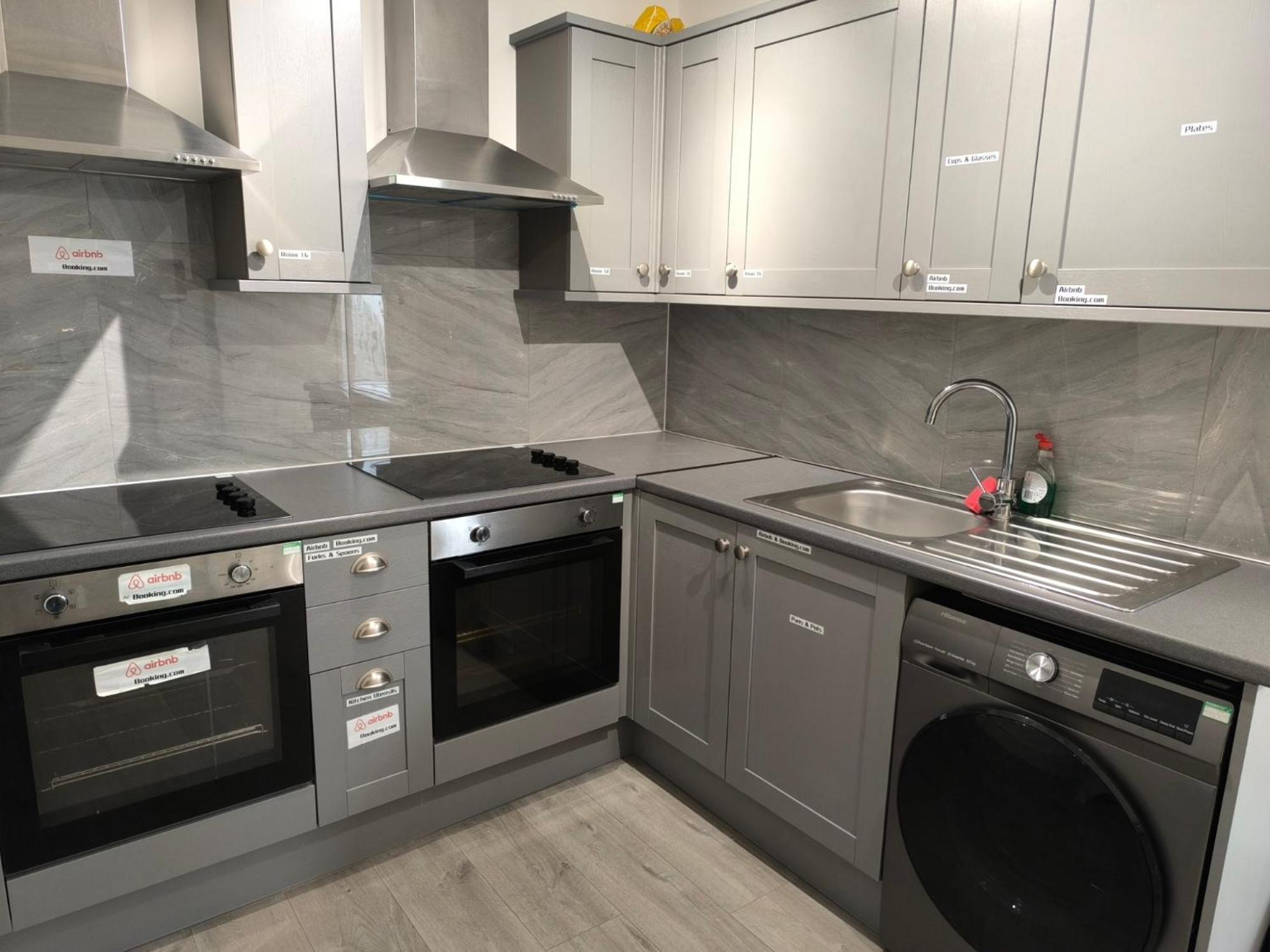 Full Equiped Rooms, Tooting Broadway Station