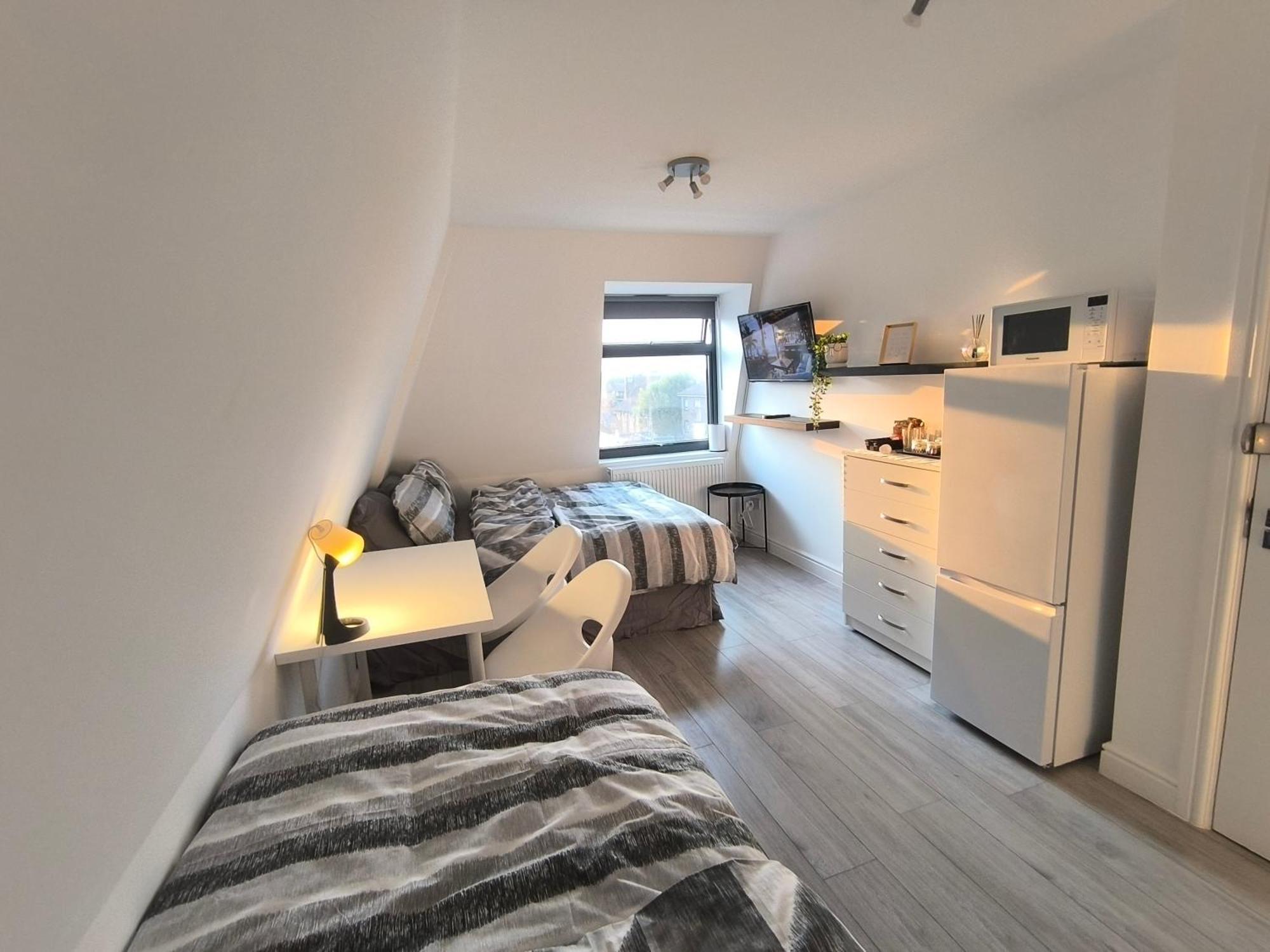 Full Equiped Rooms, Tooting Broadway Station Séjour chez l'habitant Londres